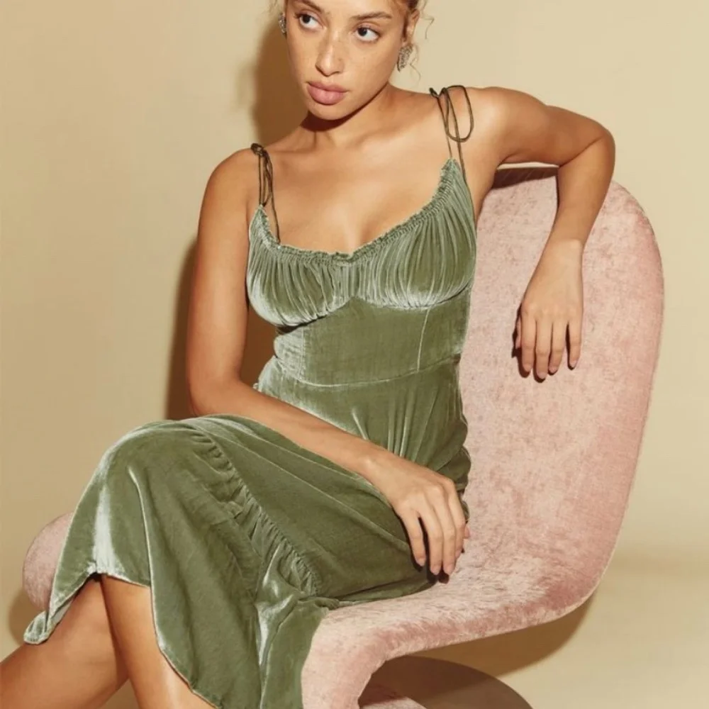 Reformation Oda Dress (0) - Picture 2 of 2